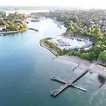 Charmantes Am Hafen Mit Gratis Bettwaesche-paket Und Terrasse *