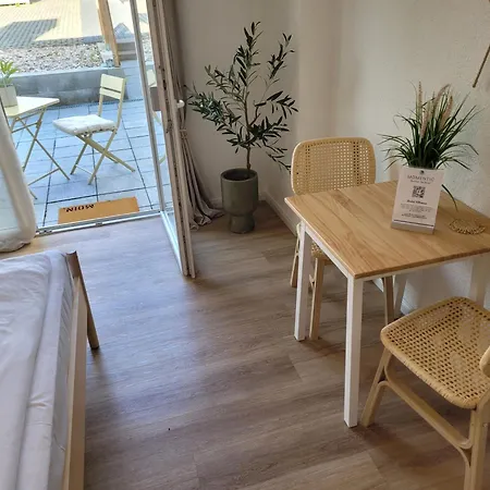 Charmantes Am Hafen Mit Gratis Bettwaesche-paket Und Terrasse Appartement *