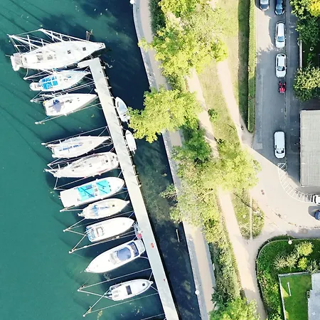 Lägenhet Charmantes Am Hafen Mit Gratis Bettwaesche-paket Und Terrasse Neustadt in Holstein